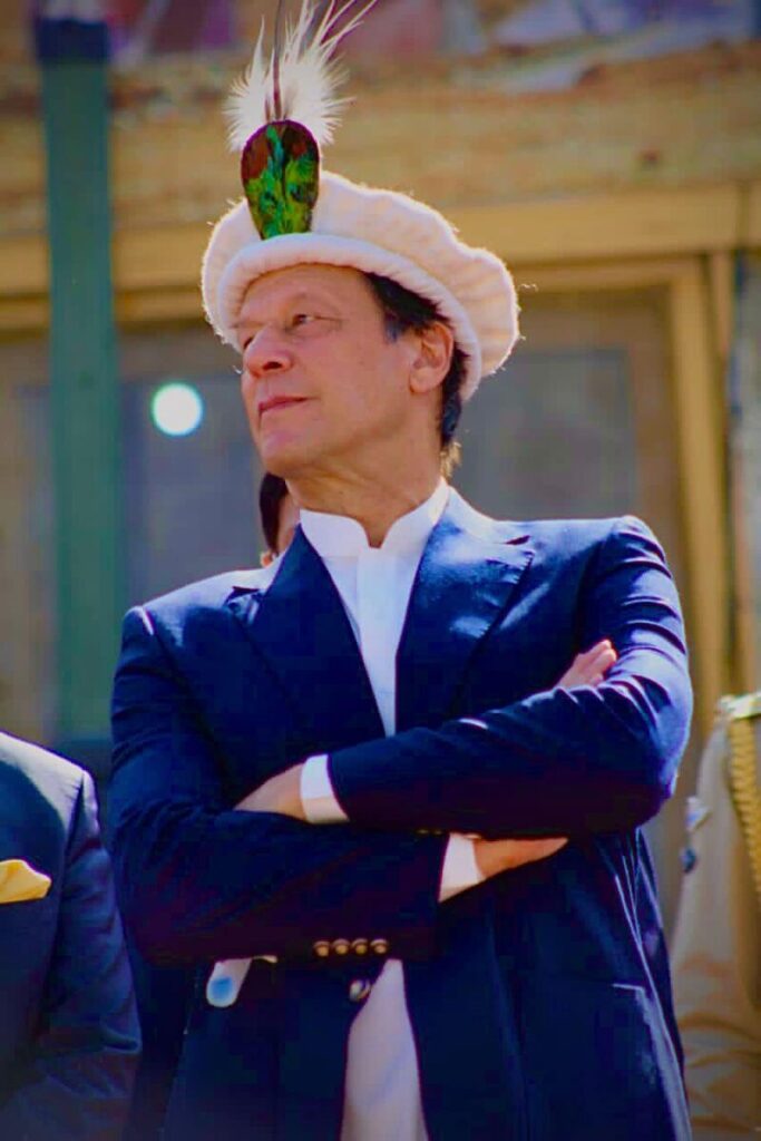 imran-khan-wear-balti-cap